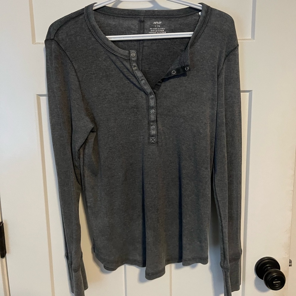 Aerie long sleeve Henley